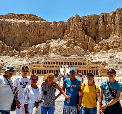 SUPER LUXOR